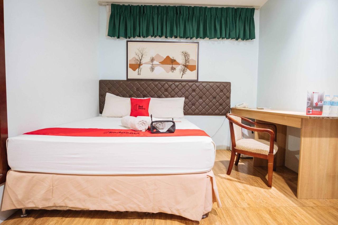 Reddoorz Plus Near Cebu Capitol Eksteriør bilde